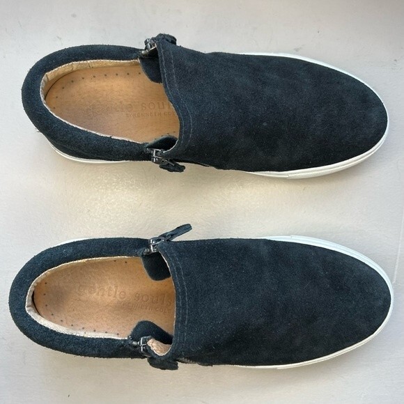 Gentle Souls by Kenneth Cole Lowe Black Suede Slip On Sneaker Shoes Women’s 6 M - Picture 6 of 15